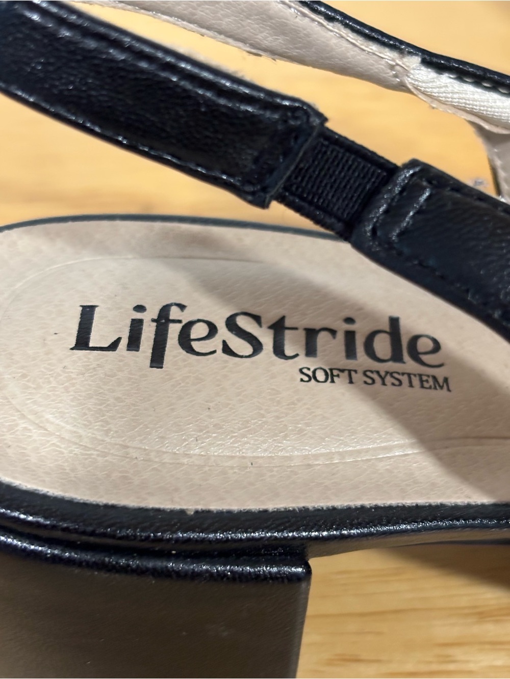 Life Stride Black Slingback Cap-Toe Low Heel Pumps - Picture 7 of 9